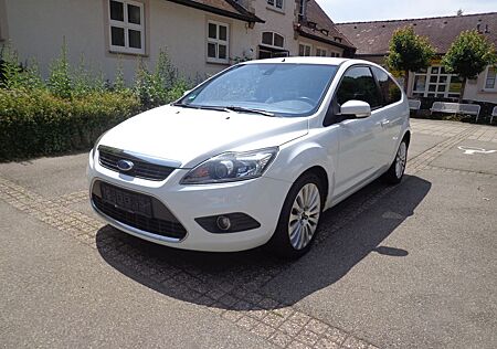 Ford Focus Lim. Titanium Klimaautom. Sitzheizung Alu