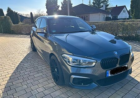 BMW M135i xDrive A -*Performance*