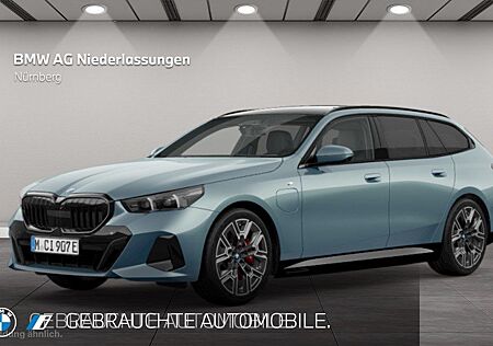 BMW 550e xDrive Touring