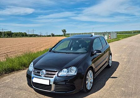 VW Golf Volkswagen R32 DSG R32