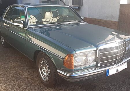 Mercedes-Benz CE 280 Coupe