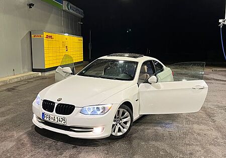 BMW 328i *SCHIEBEDACH*MEMORY S.*245PS*HU NEU