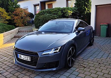 Audi TT Coupe 2.0 TFSI - LED Scheinwerfer