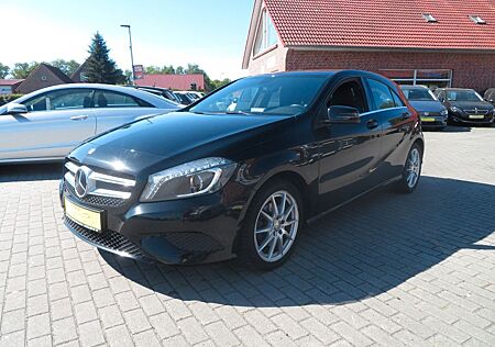 Mercedes-Benz A 180 A-Klasse BlueEfficiency Xenon,Navi,Leder+