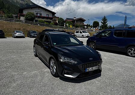 Ford Focus 2,3 EcoBoost ST Turnier Auto ST