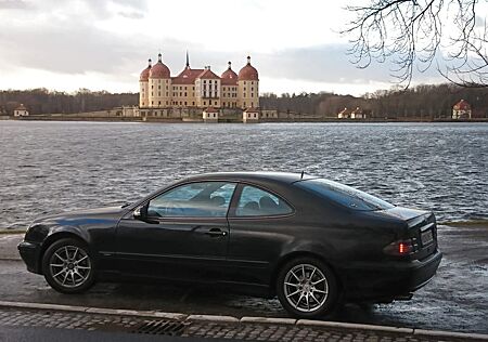 Mercedes-Benz CLK 200