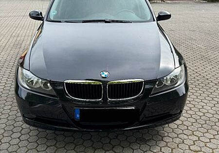 BMW 318i -