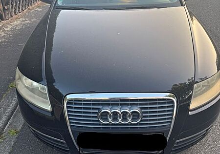 Audi A6 2.4 -