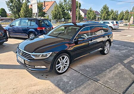 VW Passat Variant Volkswagen Passat Var. Comf. 2,0TDI LED/AHK/ACC/NAVI/Mod.18