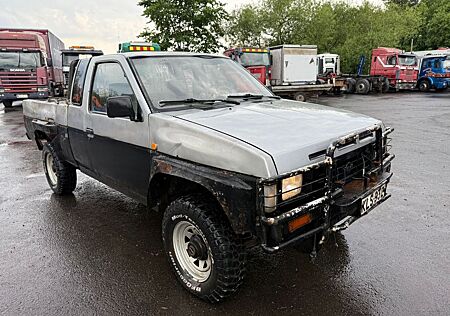 Nissan King Cab 2.5 Diesel 4x4 pick up manual
