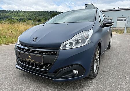 Peugeot 208 Allure AUT Navi Panorama Kamera