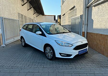 Ford Focus 1.5 Turnier Business*Autom.*Navi*EU6*1.Hd.