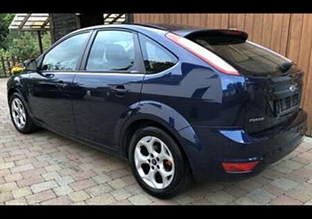 Ford Focus 1,6 VivaTurnier Viva