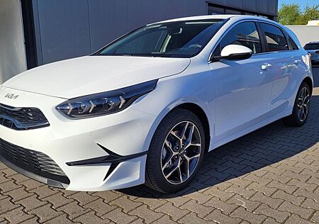 Kia Cee'd Ceed Top AT*LED*Navi*Shzg*PDCv+h*Cam*17Zoll*