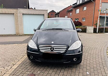 Mercedes-Benz A 150 ELEGANCE Elegance