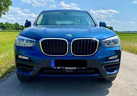 BMW X3 xDrive20d AT -