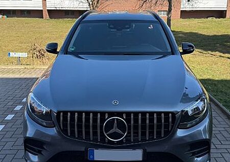 Mercedes-Benz GLC 300 4MATIC AMG Line Distr+ Night-Paket R.