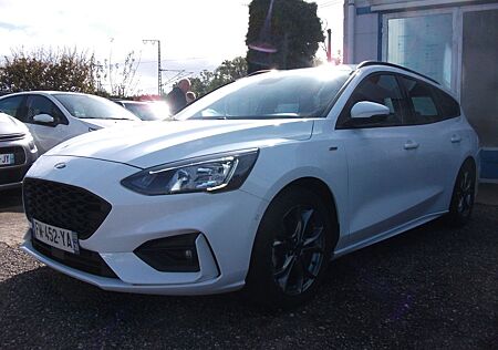 Ford Focus Turnier 1.0 EcoBoost ST-Line