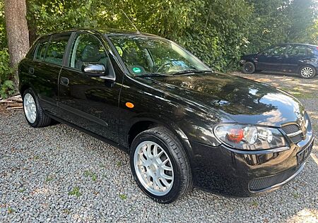 Nissan Almera 1.5 visia plus visia plus