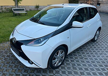 Toyota Aygo (X) Aygo -play Team D "Klima+Alus+50Tkm.+uvm."