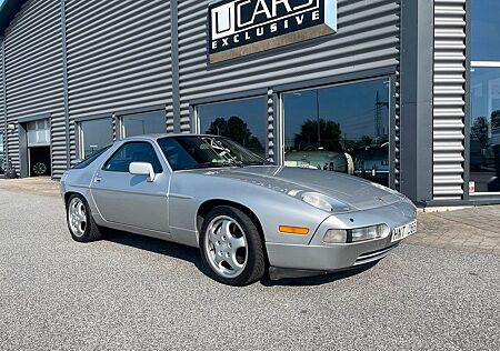 Porsche 928 S4