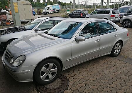 Mercedes-Benz E 220 CDI CLASSIC Erste Hand