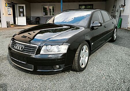 Audi A8 3.7 tiptronic quattro -