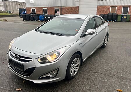 Hyundai i40 1.7 CRDi 85kW Style blue