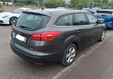 Ford Focus 1,0 EcoBoost 92kW Business Turnier Bus...