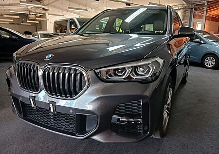 BMW X1 Baureihe xDrive 20 i M Sport PANO LED GAR
