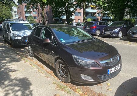 Opel Astra J 1.7 CDTI TÜV NEU