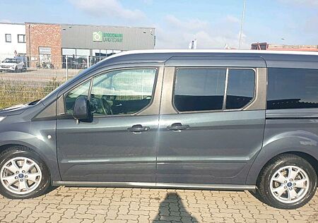 Ford Tourneo Connect Grand 1.6 EcoBoost 110kW Titaniu