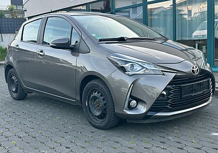Toyota Yaris 1.5 Comfort NAVI+KAM+SHZ+BI-XENON+