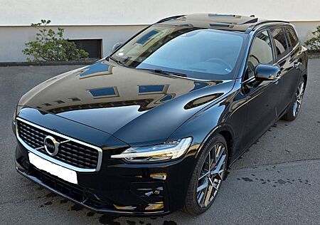 Volvo V60 T5 AWD, R-Design, Geartronic, Pano, AHK, HUD
