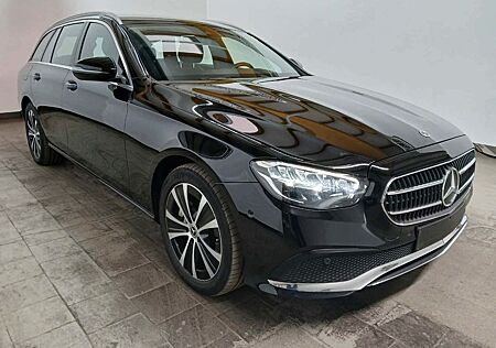 Mercedes-Benz E 300 E -LED/KAM/AHK/KEY/NAVI/TOT/MBUX/SHZ/HOLD