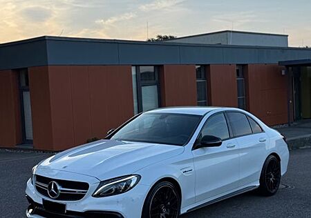 Mercedes-Benz C 63 AMG *Burmester*PAGA*Unfallfrei*Top Zustand