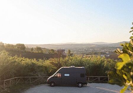 Ford Transit (selbst ausgebauter Camper)