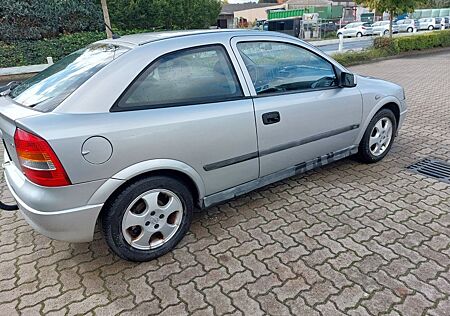 Opel Astra 1.6