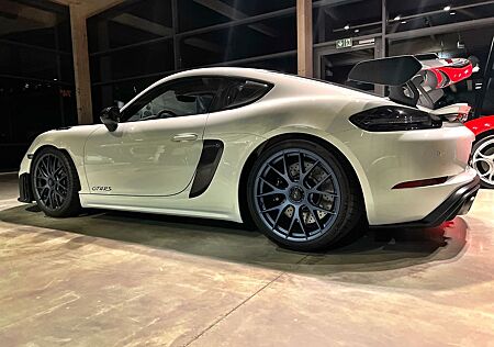 Porsche Cayman GT4 RS WEISSACH/MAGNESIUM