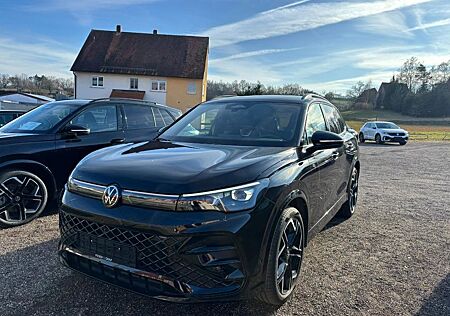 VW Tiguan Volkswagen R-Line 2.0 + NAVI+KAMERA+DAB