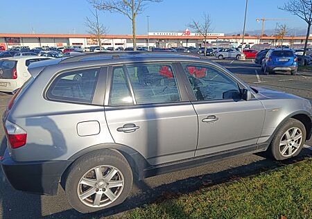 BMW X3 3.0i -topgepflegtes Garagenfahrzeug