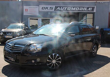 Toyota Avensis Kombi 2.0 Diesel NAVI SHZG KLIMA PDC