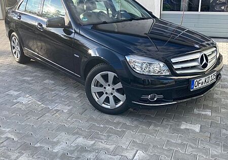 Mercedes-Benz C 180 CGI BlueEFFICIENCY AVANTGARDE