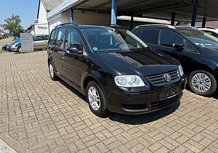VW Touran Volkswagen Conceptline Klima AHK Zahnriemen Neu