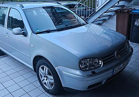 VW Golf Volkswagen 1.9TDI 74kW pacific Variant