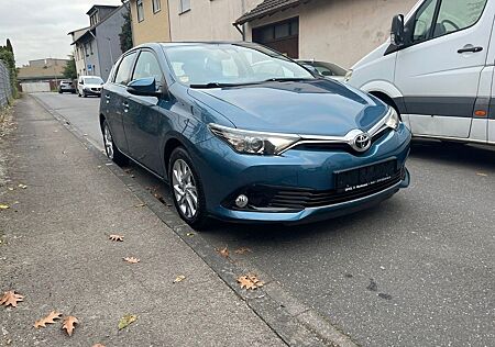 Toyota Auris Edition-S