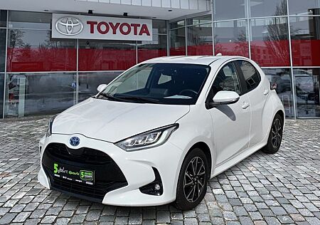 Toyota Yaris 1.5 Team D wenig KM*junger Gebrauchter