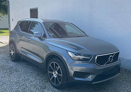 Volvo XC 40 XC40 D3 AWD Momentum Geartronic