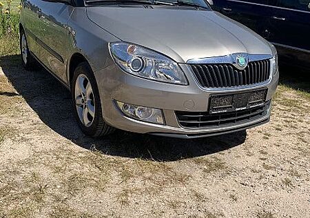 Skoda Fabia 1.4l Ambiente Top gepflegt + Winterräder