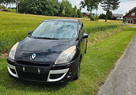 Renault Scenic III 1.9 dci Viel Neu